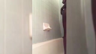 Pretty Babe Taking Shower On Live Video