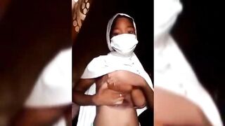 Young Muslim Girl With Nice Boobs