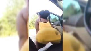 Big Booty Uganda Lady Twerking Outside