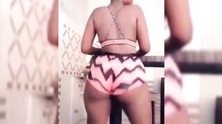 Naija Girls Shaking Their Big Booty