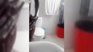 Naija Babe Washing Huge Booty