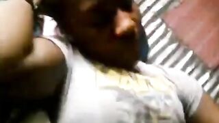 Young Sudan Lovers Record Themselves