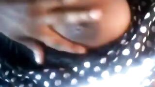 Teniola Showing Her Tits