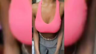 Endowed Abuja Babe Showing Her Stuff