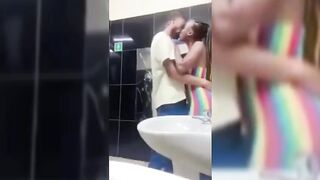 Ugandan Bad Girl Fucking In Nightclub Restroom