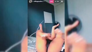 Julia Showing Boobs On Instagram Live
