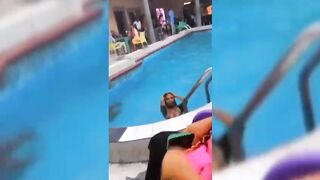 Boobs Exposed In Swimming Pool